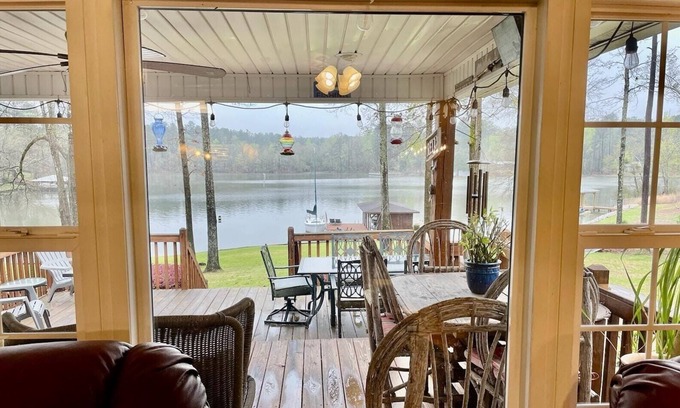 Hardwick House | Lakefront Escape with Excellent Fishing