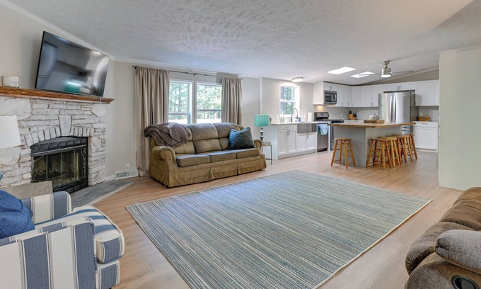 Friendship House | Lakefront Friendship Home w/ Hot Tub & Boating!