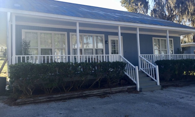 Howey-in-the-Hills House | Lakefront Home on Little Lake Harris in beautiful Howey In The Hills, Florida.