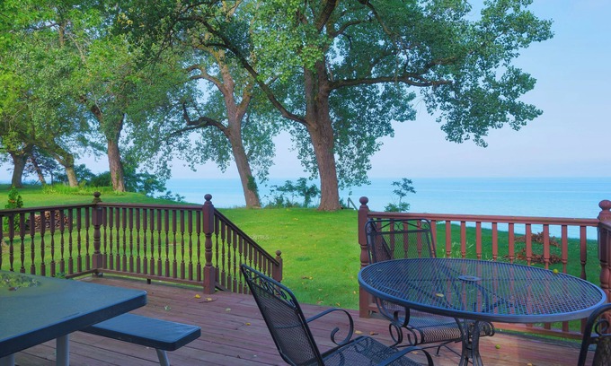Riverside House | Lakefront home, perfect getaway
