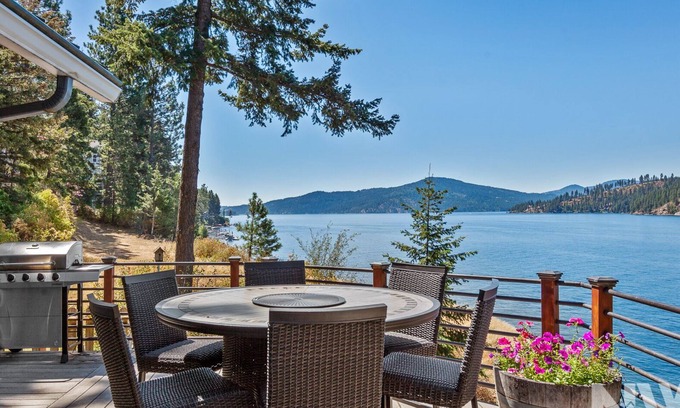 Coeur d'Alene House | Lakefront Home w/Private Dock—Fire Table, Fireplace, Stunning Views, Kayaks & Near Gozzer!