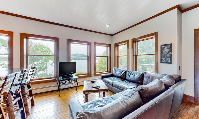 Greenville House | Lakefront home with outdoor firepit & private dock - near downtown