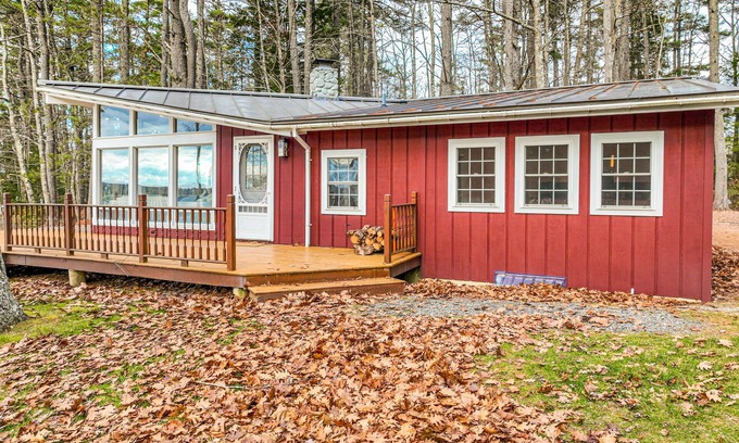Nobleboro House | Lakefront house on Damariscotta Lake, perfect getaway