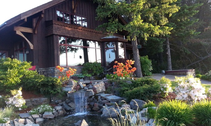 Sandpoint House | Lakefront House -Sandpoint