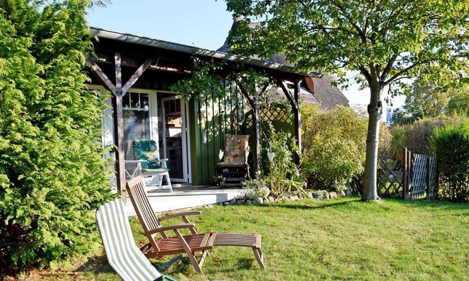 Seedorf Apartment | Lakefront house with lake view and boat access - cottage on the lake