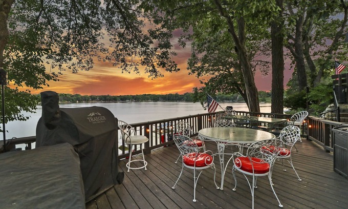 New Munster House | Lakefront Living At Its Best