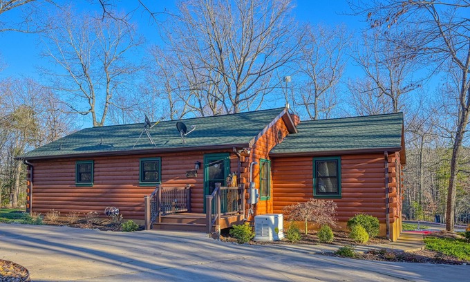 Mineral House | Lakefront living with direct beach access, two docks, boat house, firepit, & bar