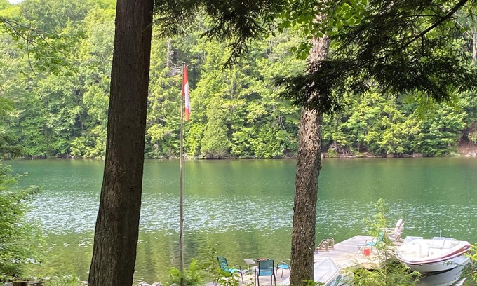 Bracebridge Cottage | Lakefront Muskoka Cottage on beautiful Clear Lake