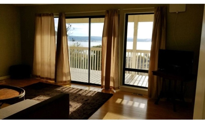 Granite Bay House | Lakefront! Panoramic Lake views.