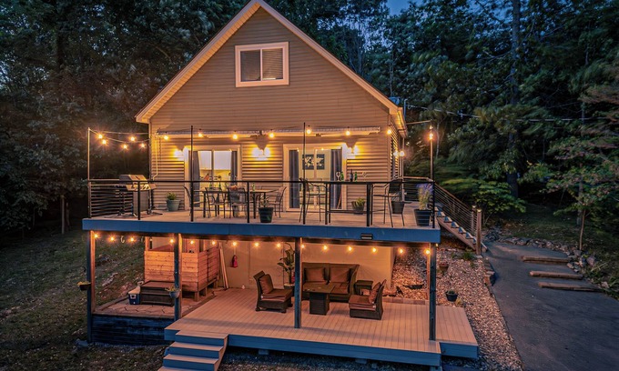 Dandridge House | Lakefront Property w/private dock - Sleeps 8 with Kayaks, SUP, & H2O trampoline