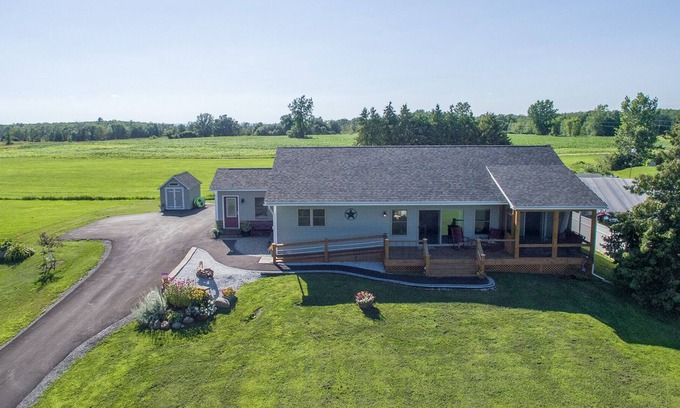 St. Albans House | Lakefront rental Wheelchair Accessible,Lake Champlain,single level Mountainview