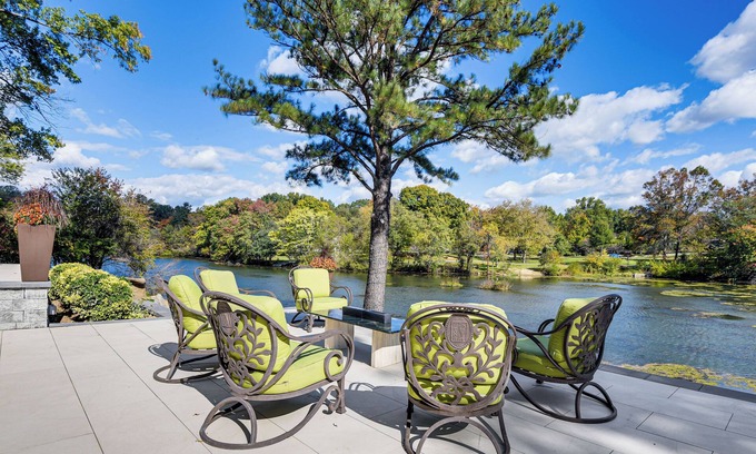 Columbia Apartment | Lakefront Retreat w/Sunroom & Patio!