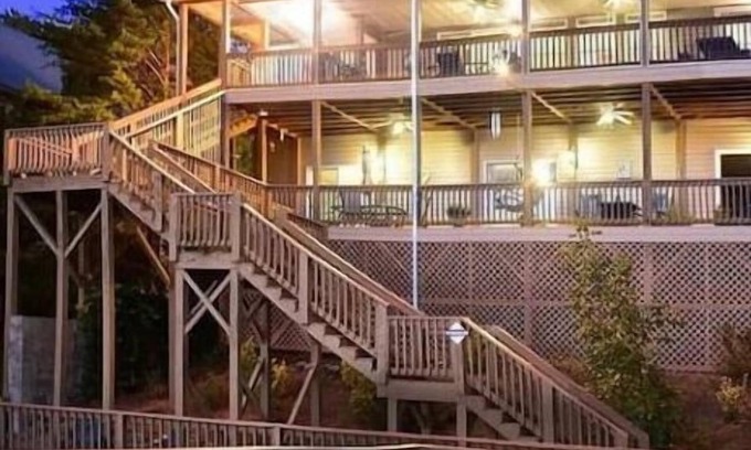 Troy House | Lakefront sunset mtn view outdoor oasis, with waterslide and diving board.