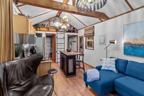 Shreveport House | Lakefront Tiny Emerald Wkayaks & Canoes