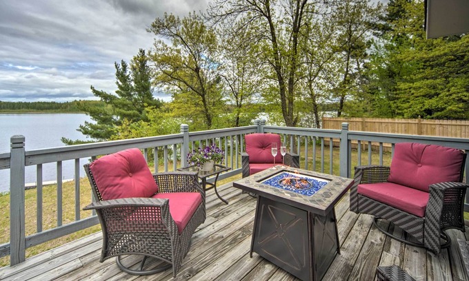 Webster Cabin | Lakefront Webster Retreat w/ Deck & Fire Pit!