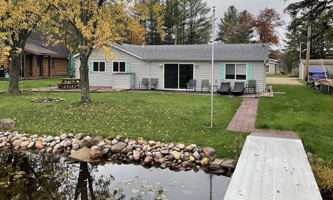 Wild Rose Cottage | Lakehouse/Fishing/RecreationLake