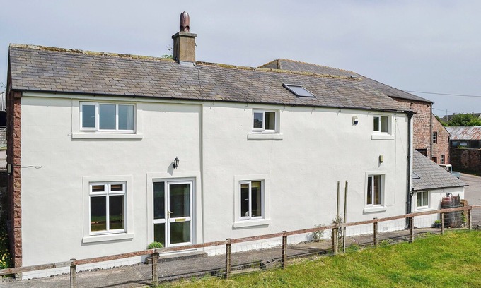 Egremont Cottage | Lakes, mountains or beaches - how about the best of all three.