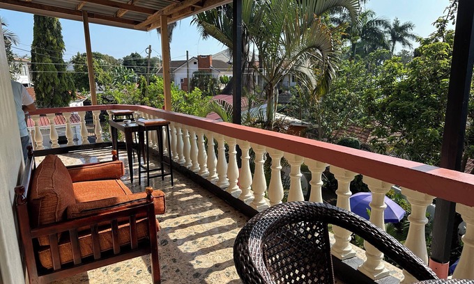 Entebbe Bed & Breakfast | lakeshore bed ad breakfast