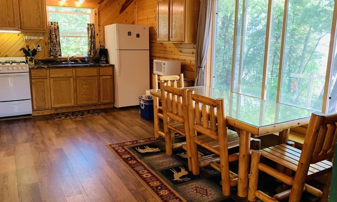 Ely Resort | Lakeside 2-bedroom cabin - 10 minutes to Ely - right across from famous BWCAW