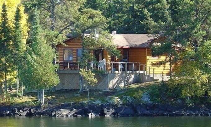 Sioux Narrows Nestor Falls Cottage | Lakeside Deluxe 3 Bedroom Cottage - Sioux Narrows