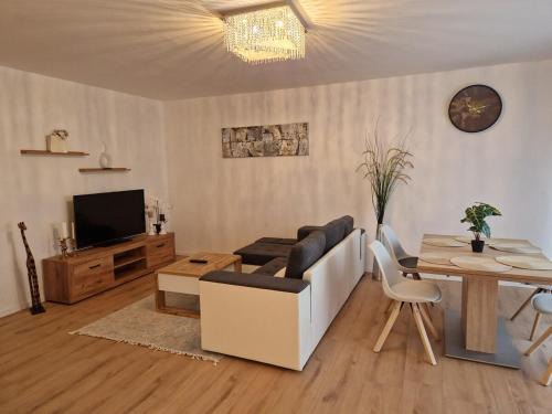 Neusiedl am See House | Lakeside Ferienhaus Neusiedl am See