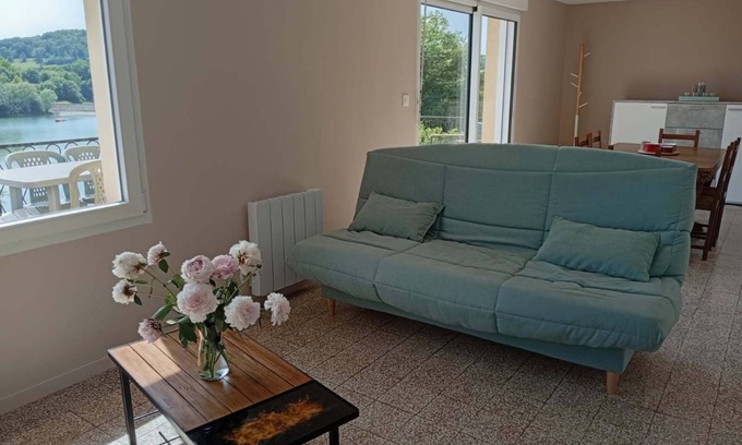 Grand Langres House | Lakeside house 10min from Langres