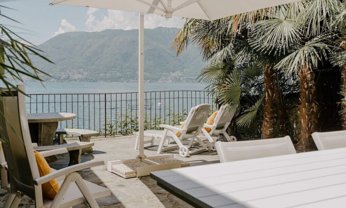 Villaggio Belmonte Apartment | Lakeside Italian Lakes apartment