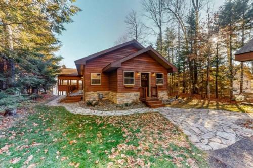 Arbor Vitae House | Lakeside Lookout Little Arbor Vitae Lakes