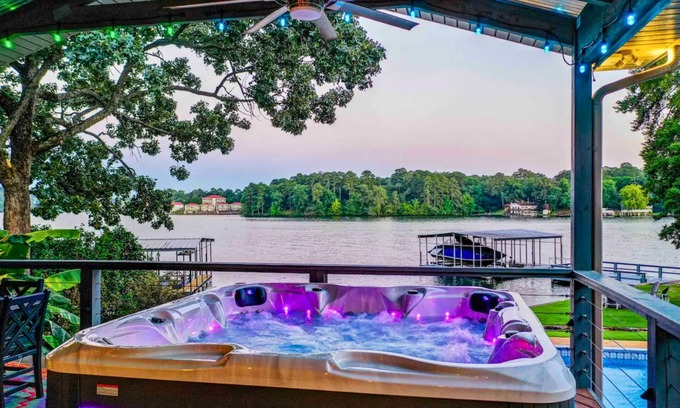 Piney House | Lakeside Retreat w/Pool, Hot Tub, Games & Dock