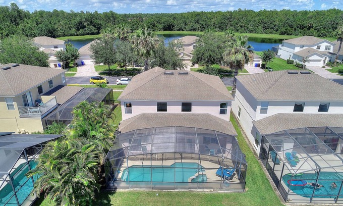 Cumbrian Lakes Cottage | Lakeside Spa, AC in Games Room - Tropics! 822