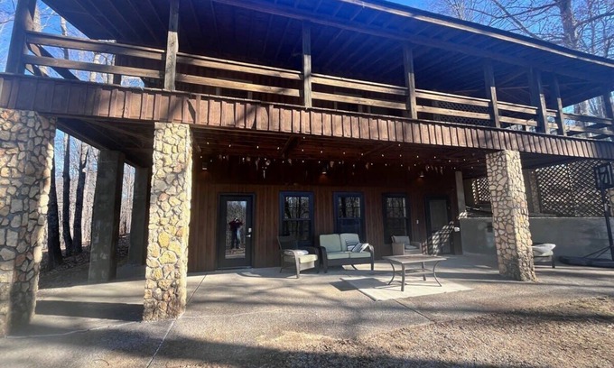 Franklin Cabin | LakeTrail Modern Cabin Apt/Hot tub (opt) LT5