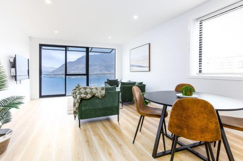 Fernhill House | Lakeview Escape Fernhill Retreat
