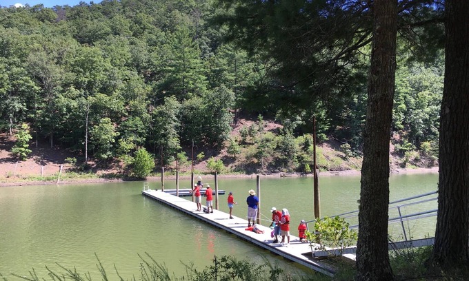 Hot Springs House | Lakeview Lodge at Lake Moomaw: Exclusive Private Dock/Lake Access