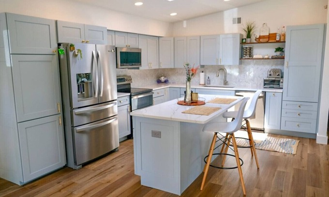 Orient Park House | Lakeview Retreat with Private Pool Perfect Getaway
