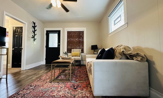 Lakewood Apartment | Lakewood Cozy Boho Apartment