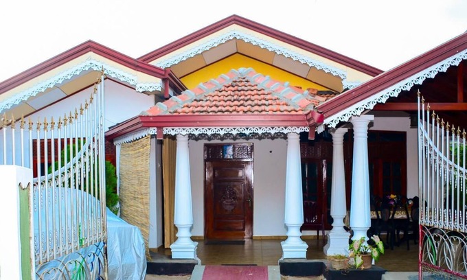 Ettukala House | Lakshmi Family Villa