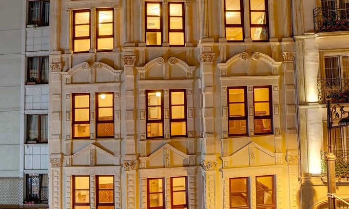 Cagaloglu Hotel | Lalahan