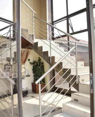 Greater Johannesburg Metropolitan Area House | Lalela House