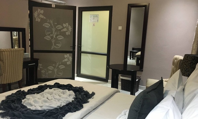Letlhakane House | Lalla Villa Guest Lodge