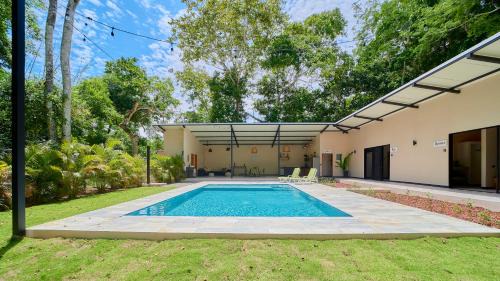 Cahuita Villa | LaLola Villa Privada