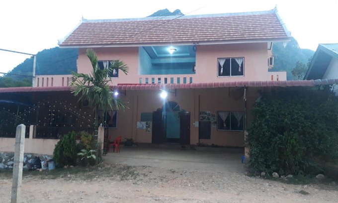 Nong Khiaw House | Lamorn Guesthouse