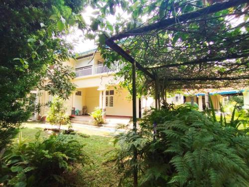 Seeduwa - Katunayake House | Lamp Colonial Bungalow Airport