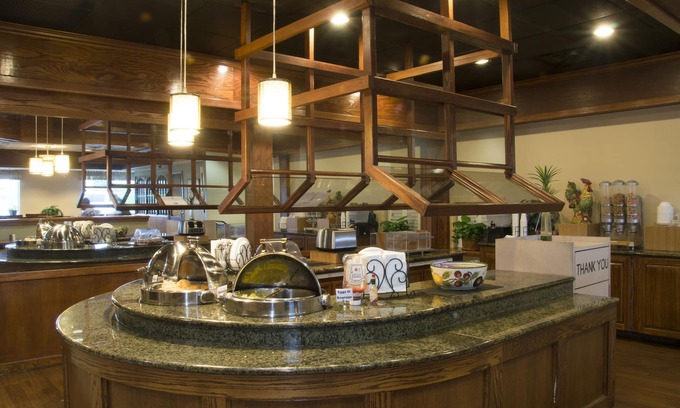 Springfield Hotel | Lamplighter Inn & Suites - North