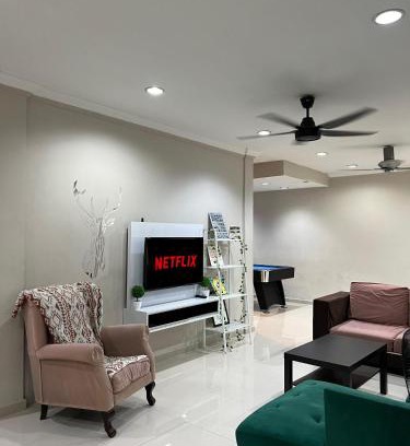 Batu Caves House | Landed Corner-Lot Townhouse Homestay GG Greenwood Gombak