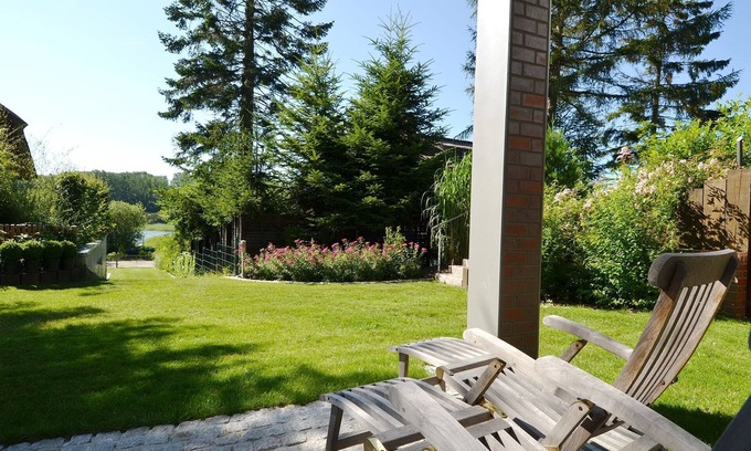 Seedorf Apartment | Landhaus Gernitz - granny flat Malerwinkel