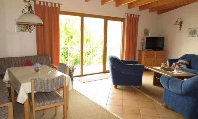 Neumagen-Dhron Bed & Breakfast | Landhaus Mosel/Haus Berghof - Apartment Violets