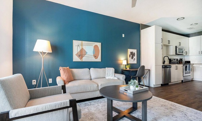 Tropic Apartment | Landing | Amazing 1BD, Courtyard, Gym