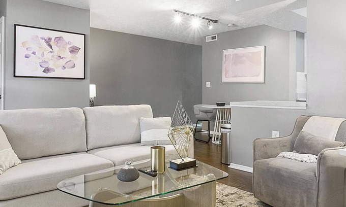 Downtown Dayton Apartment | Landing | Amazing 1BD, Clubhouse, Gym