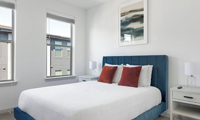 Dallas Apartment | Landing | Amazing 1BD, Pool, Clubhouse