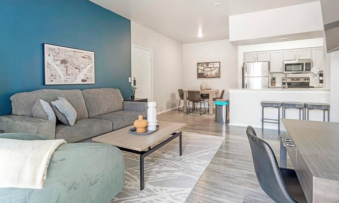 San Antonio Apartment | Landing | Amazing 2BD, Gym, Clubhouse